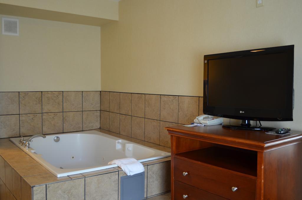 Hotel Comfort & Downtown Center
