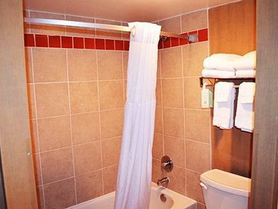 Hotel Comfort & Downtown Center 3*