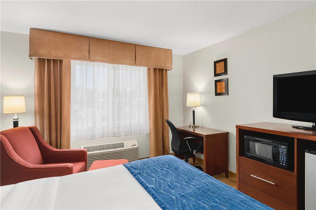 Hotel Comfort & Downtown Center