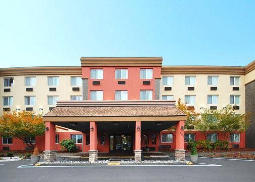 Hotel Comfort & Downtown Center 3*