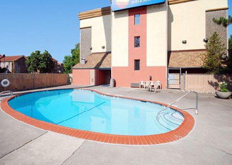 Comfort & Downtown Center Hotel